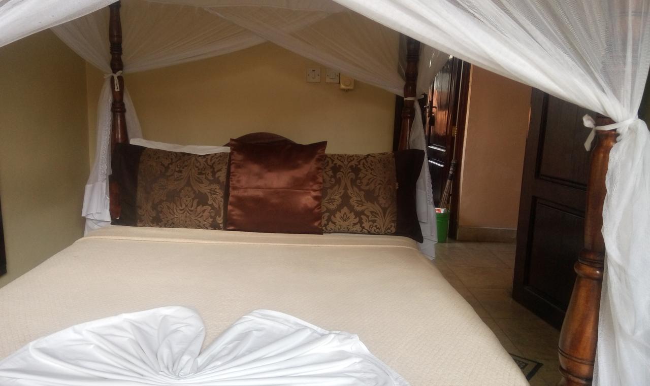 Transit Motel Ukonga Dár Al-Szalám Kültér fotó